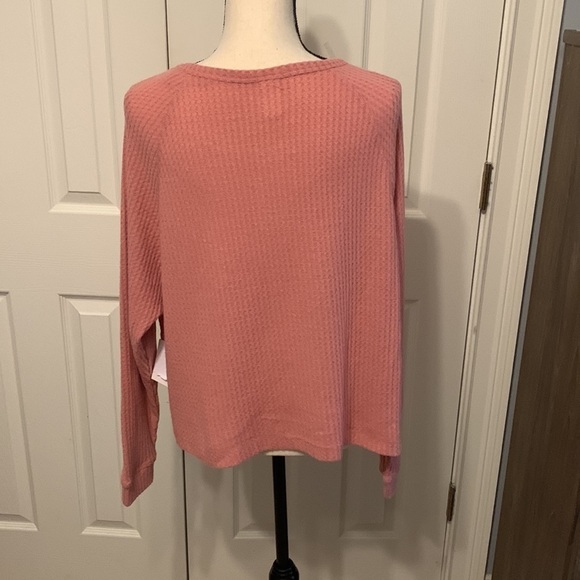 𝅺Abound Thermal Top - Picture 4 of 8